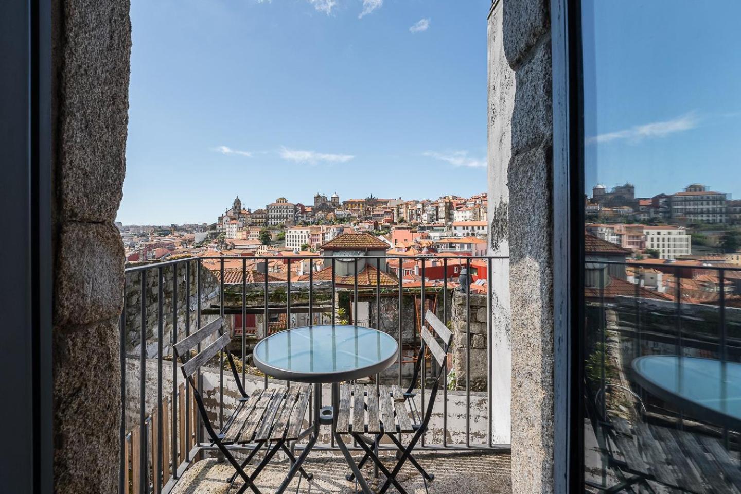 GuestReady - Old City Design Apartments