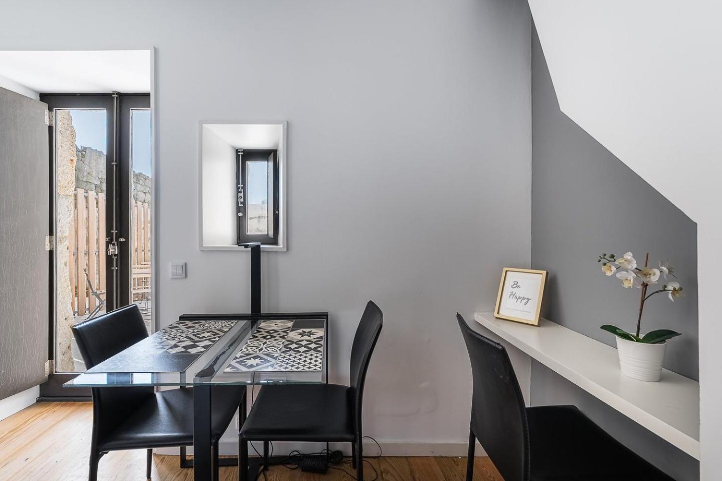 GuestReady - Old City Design Apartments