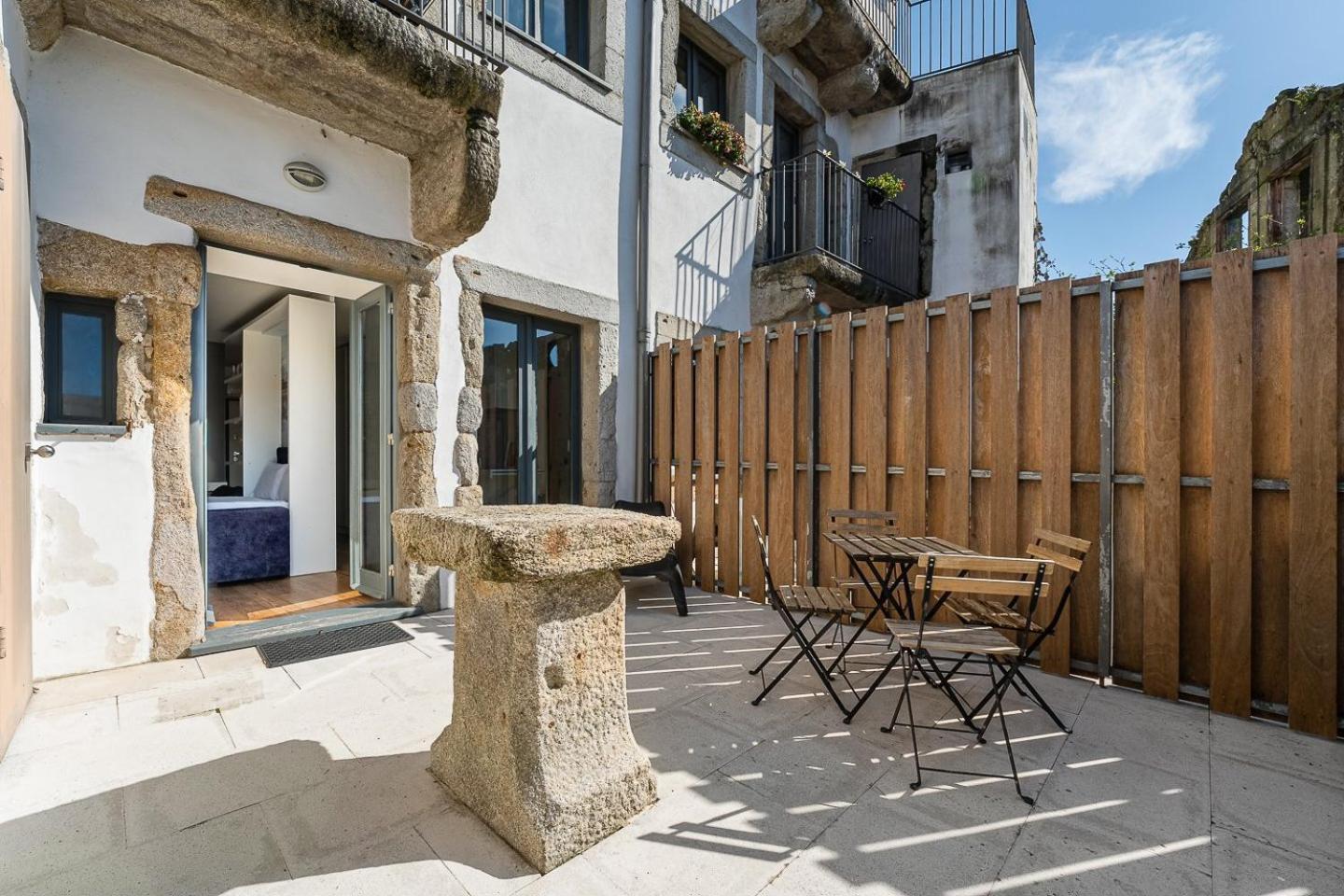 GuestReady - Old City Design Apartments