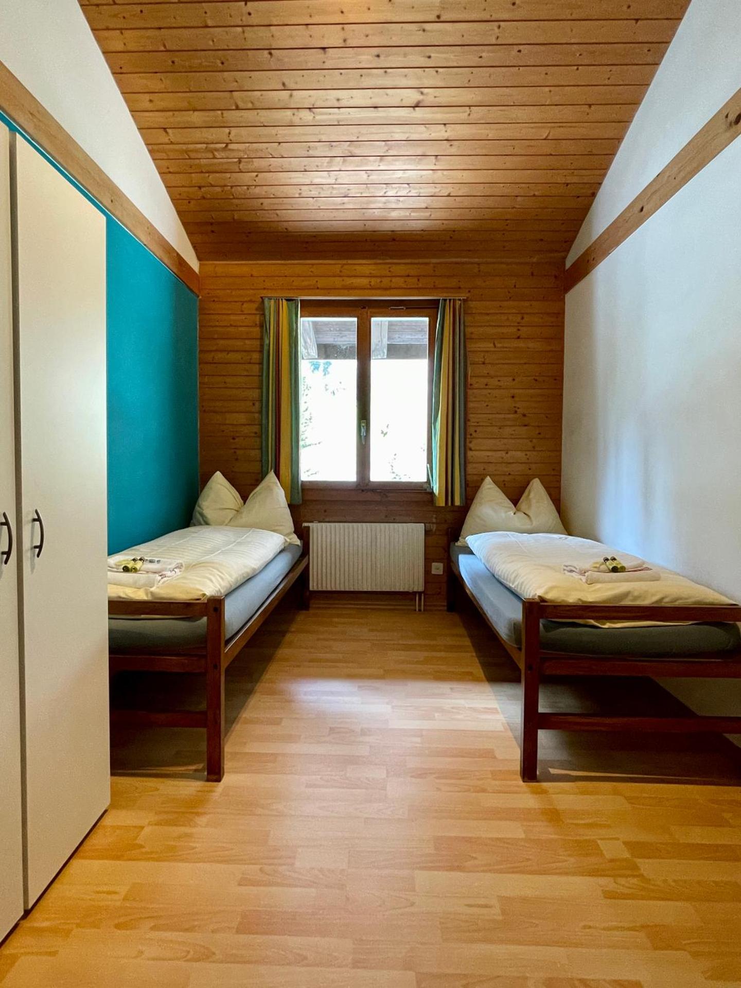 Alpine Base Hostel - Adults only
