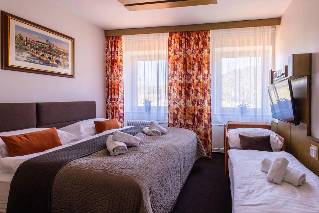 Hotel JISKRA na Čeladné