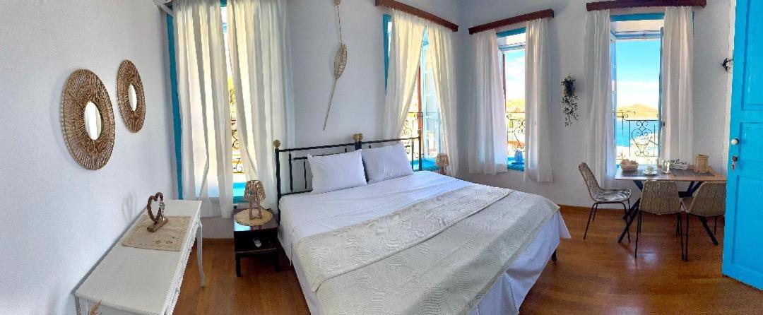 Maestro apartment Chalki