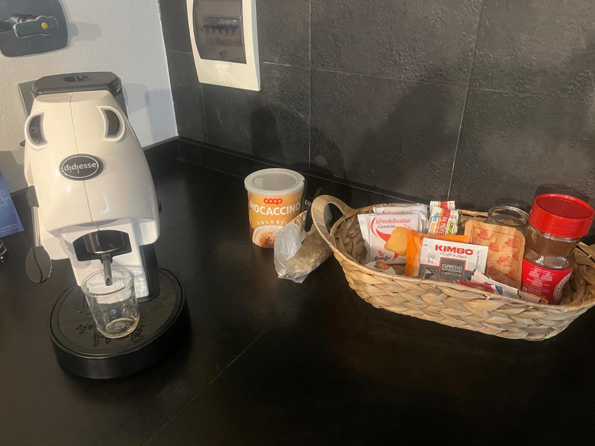 Coffee/tea facilities