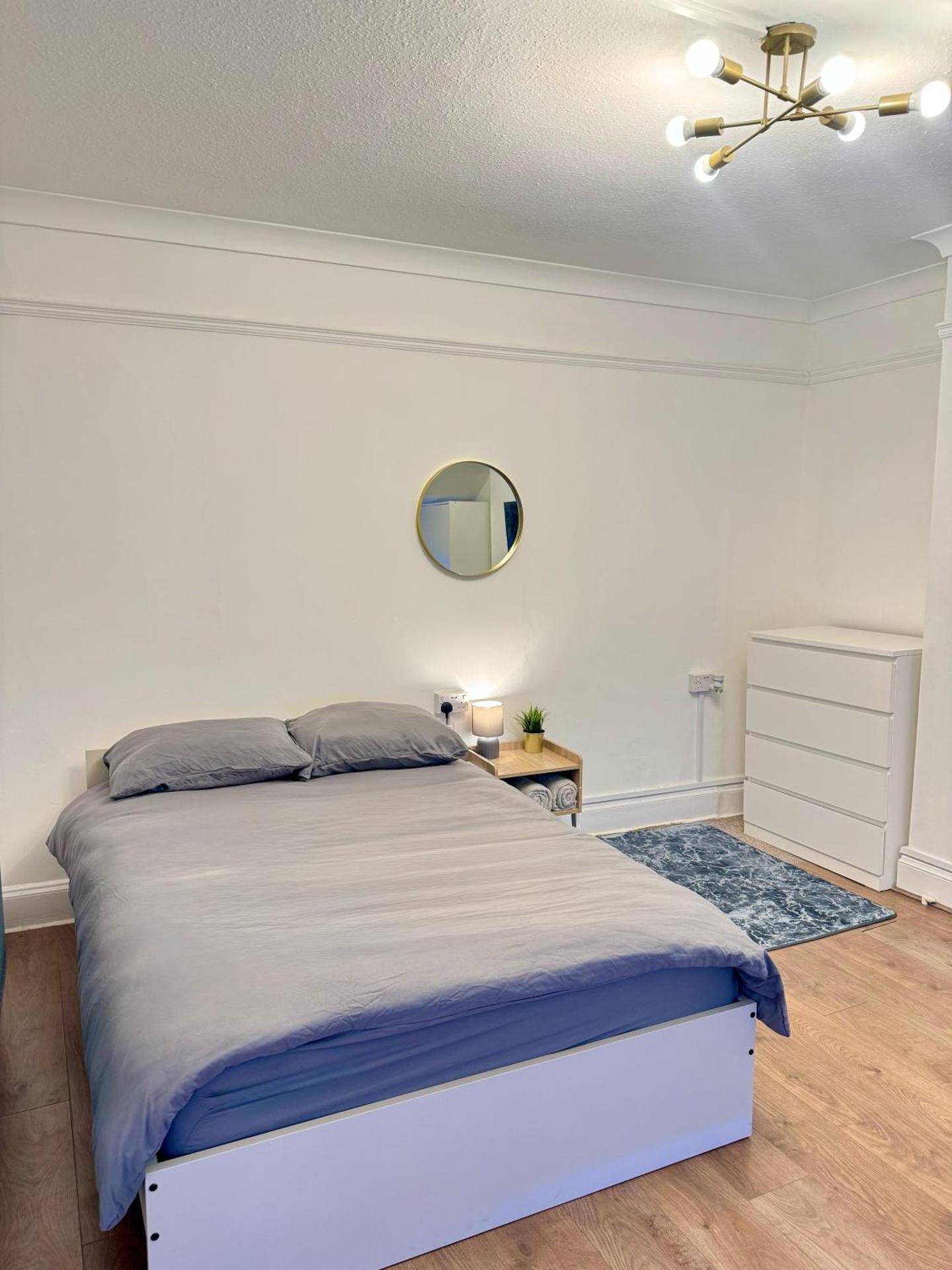 The Prestige Suite - London