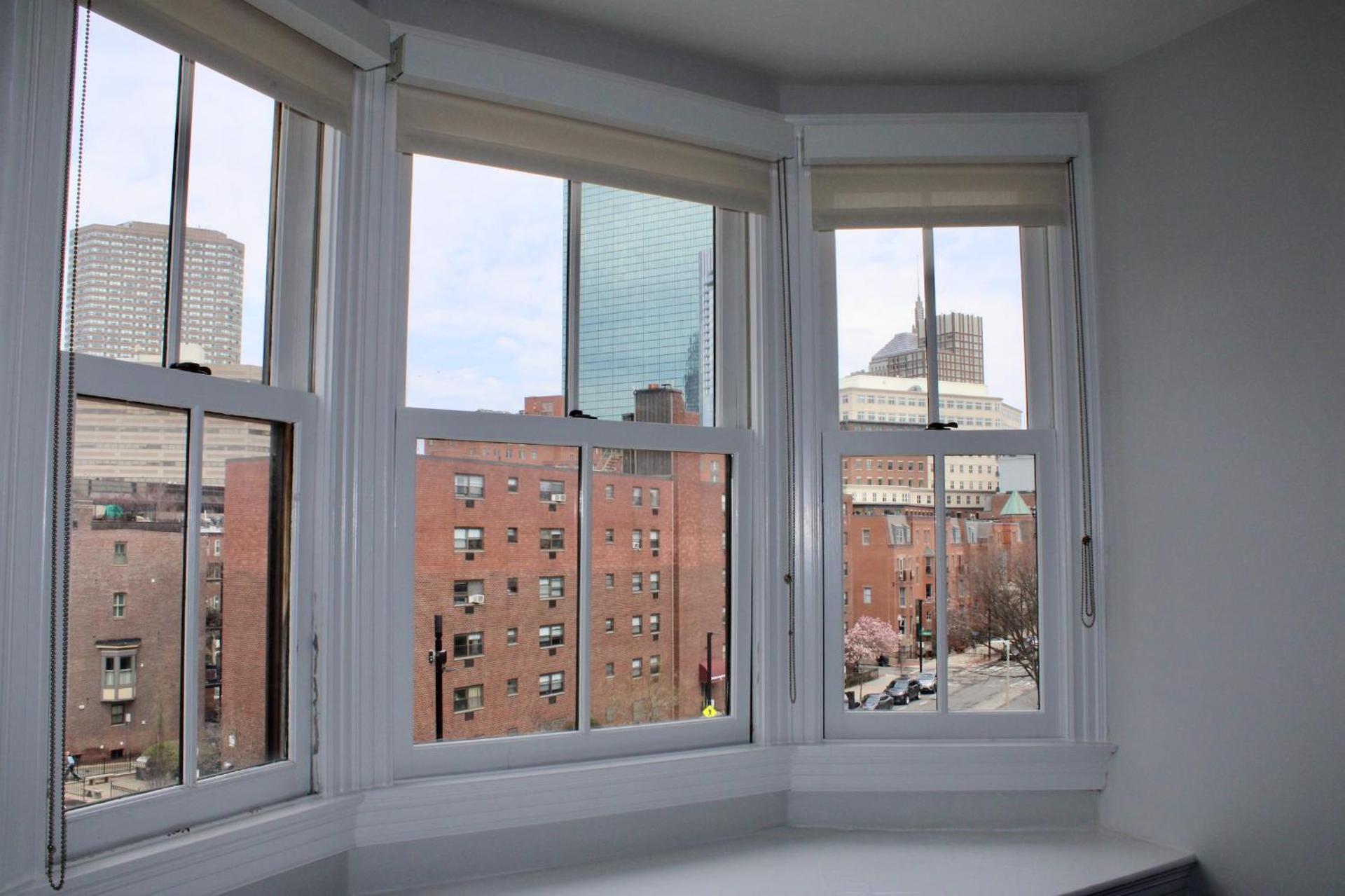 Cheap, Furnished Studio in Downtown Boston #7