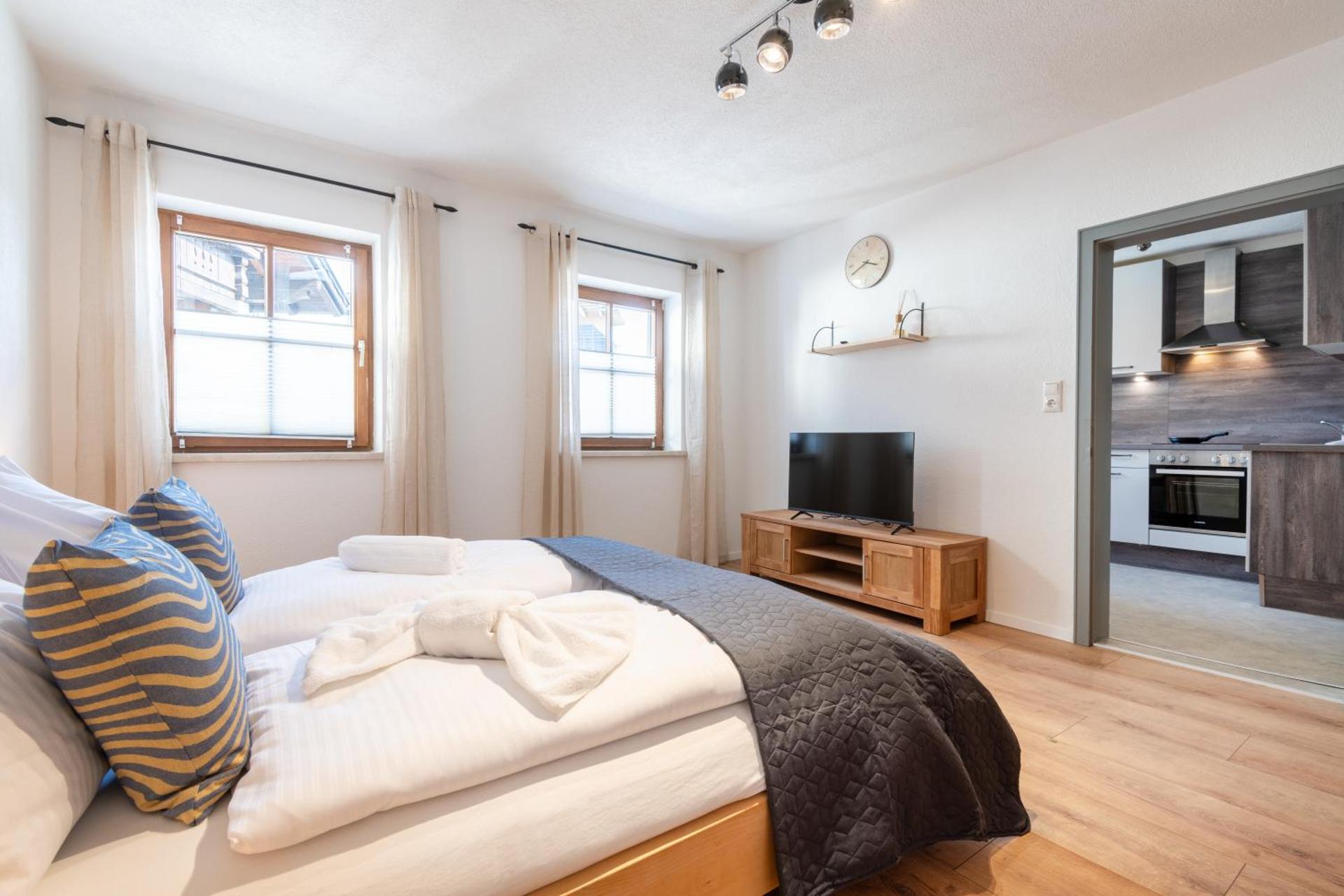 Easy City Apartments