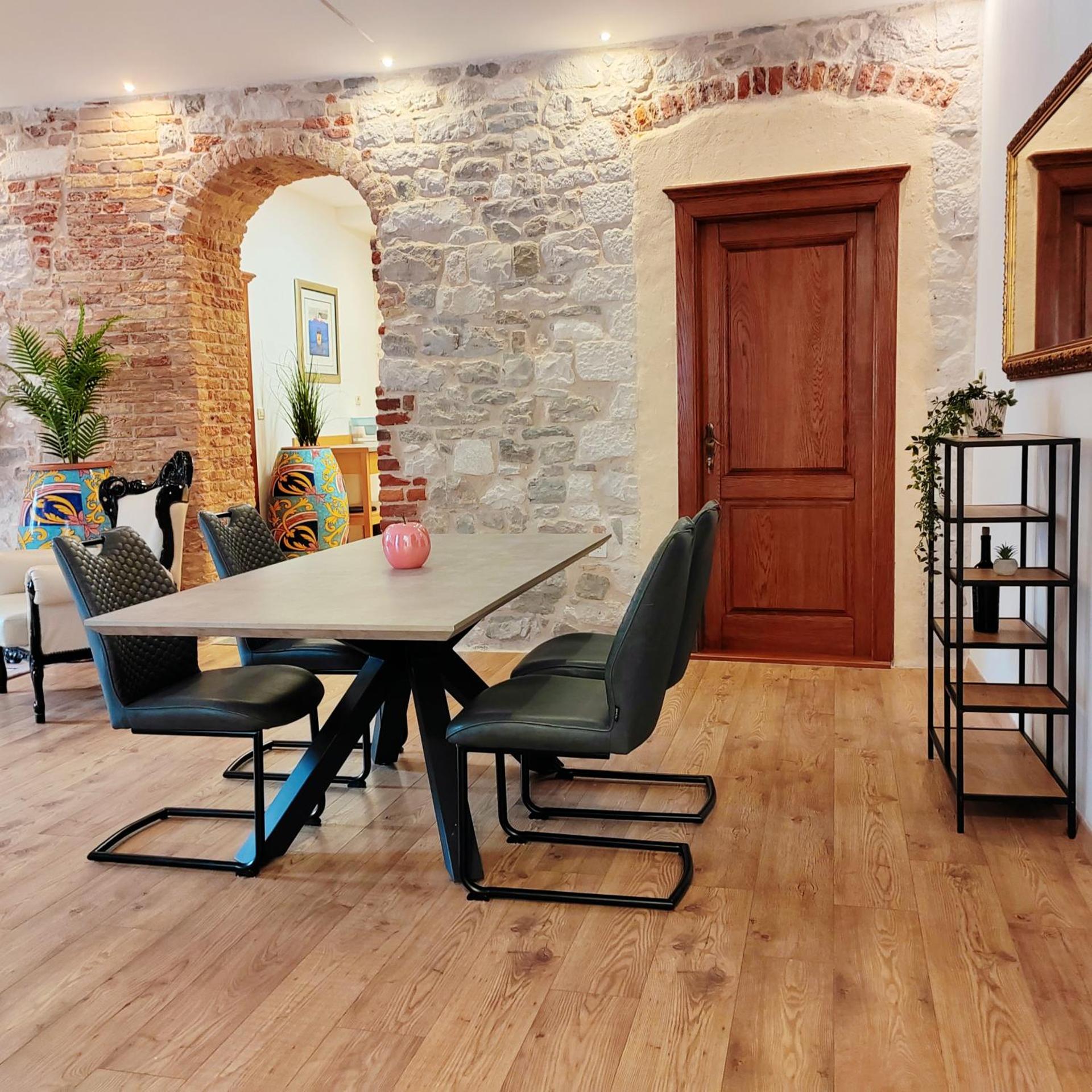 Luxury stone paradise within the walls of the Diocletian palace - old town