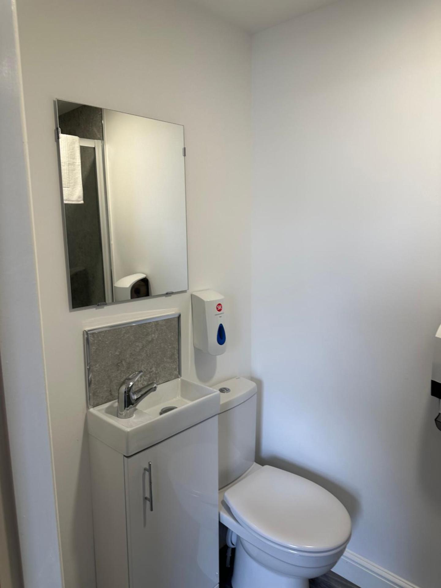 Continental Hotel with access to shared kitchen