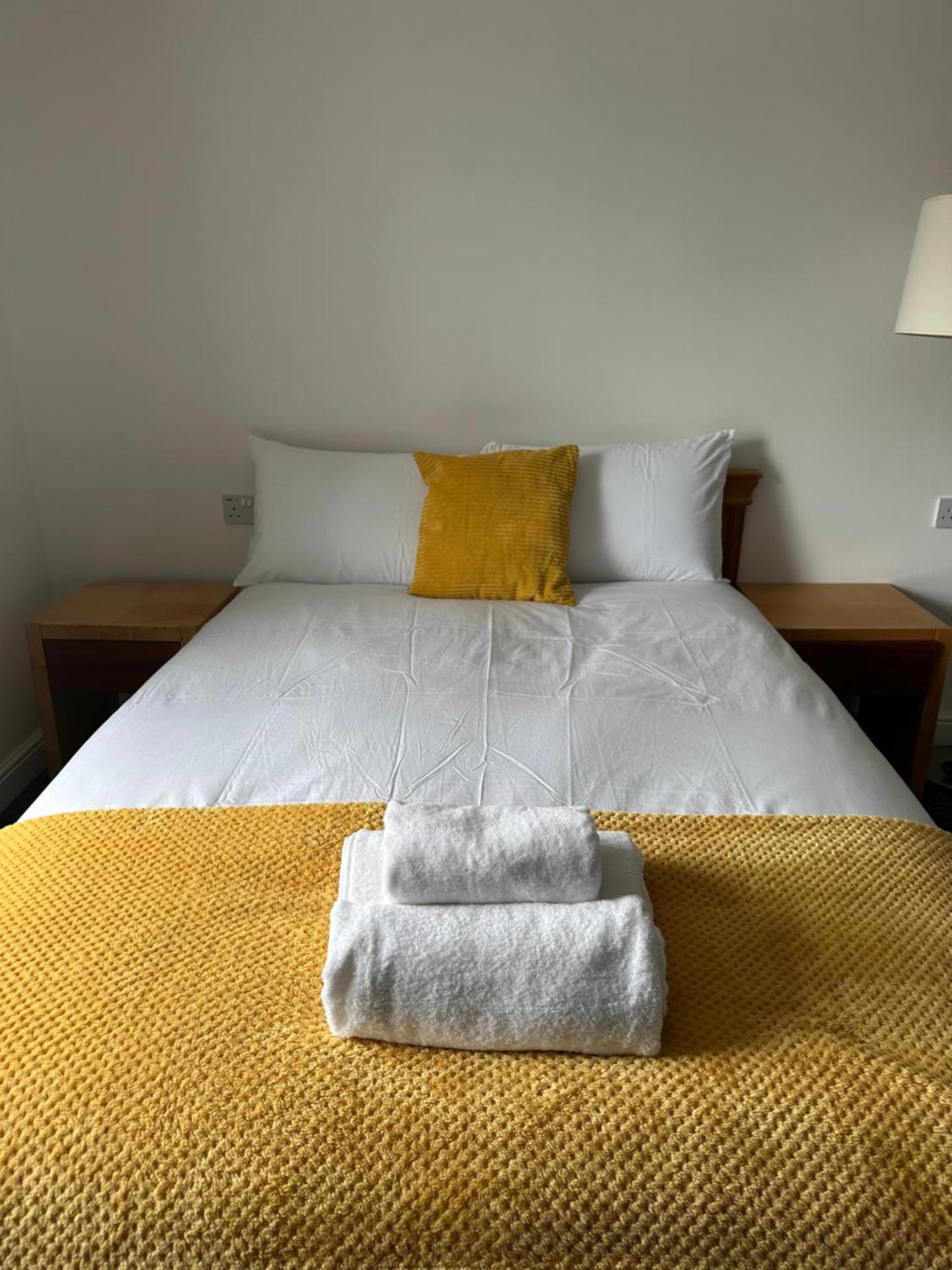 Continental Hotel with access to shared kitchen