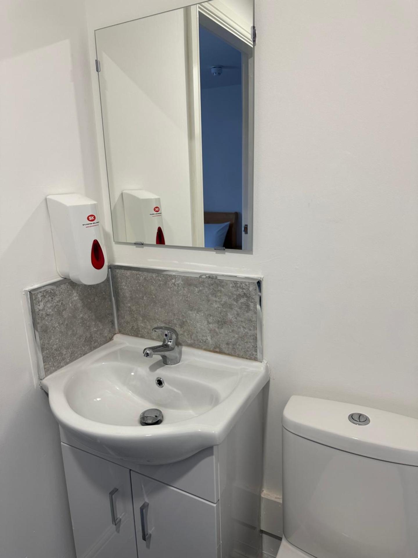 Continental Hotel with access to shared kitchen