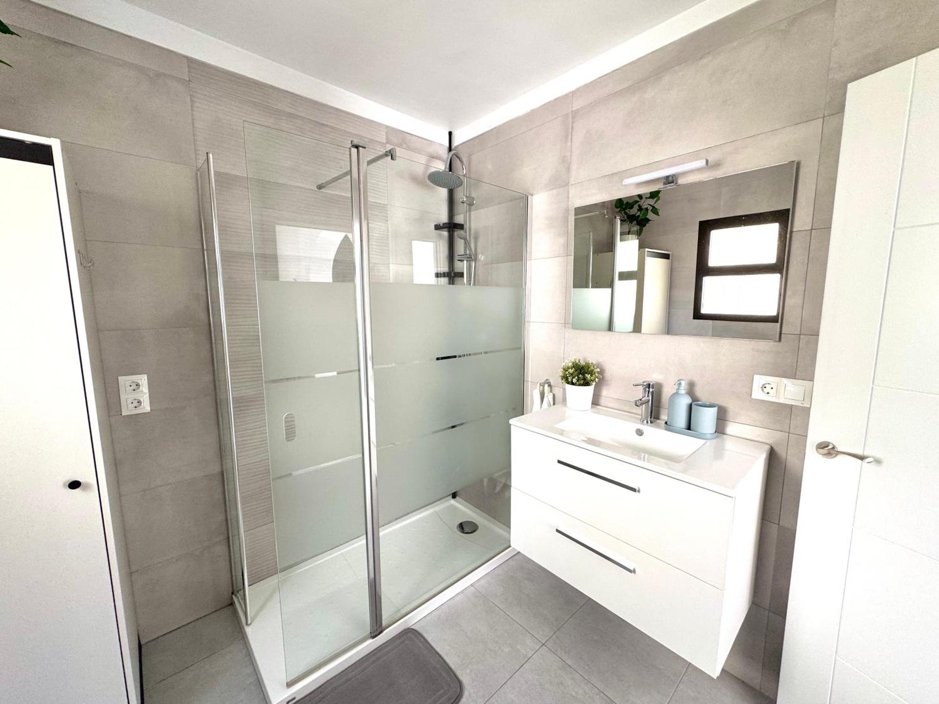 Casa en Nerja con gran terraza, muy luminosa y en tranquila urbanización