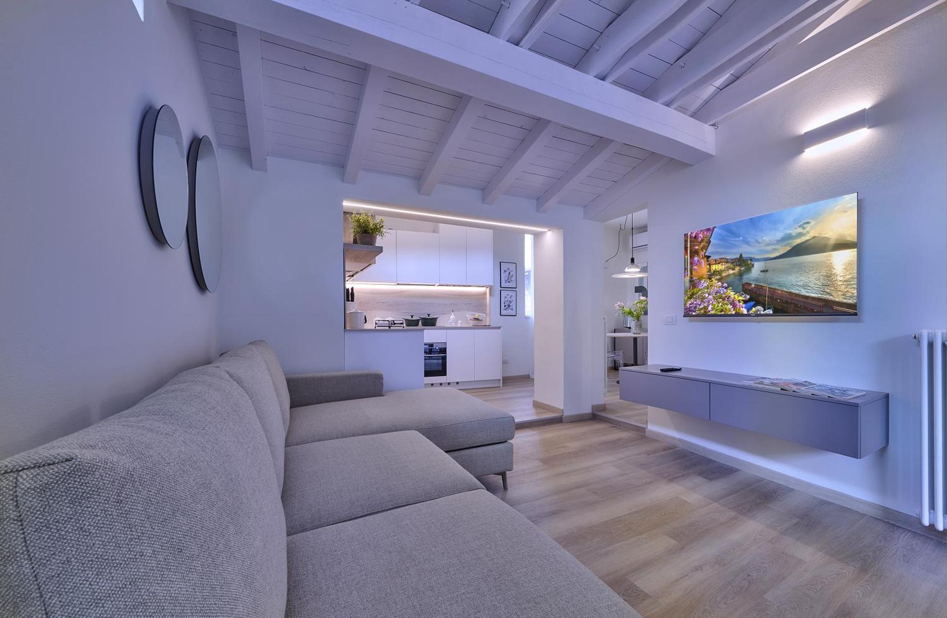 Communal lounge/ TV room