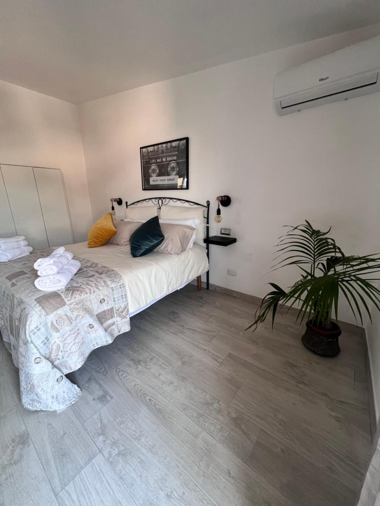 Deluxe Double or Twin Room with Balcony