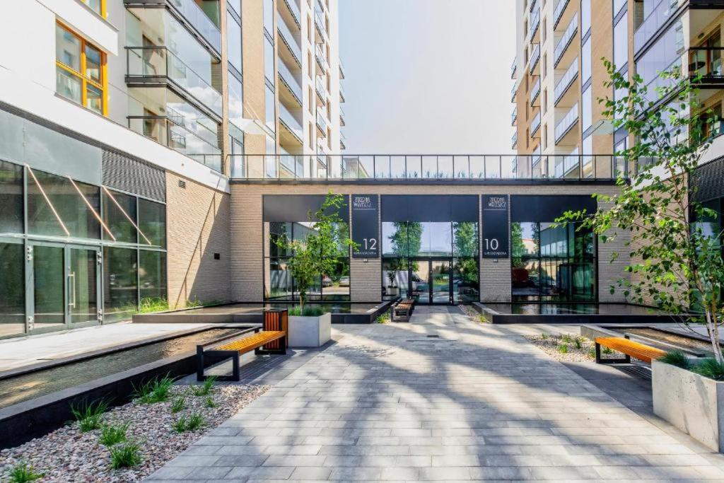 AmberShell Apartment