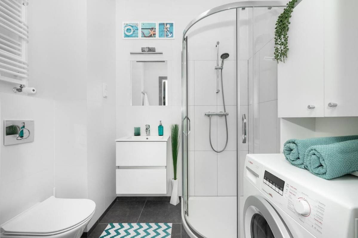 AmberShell Apartment