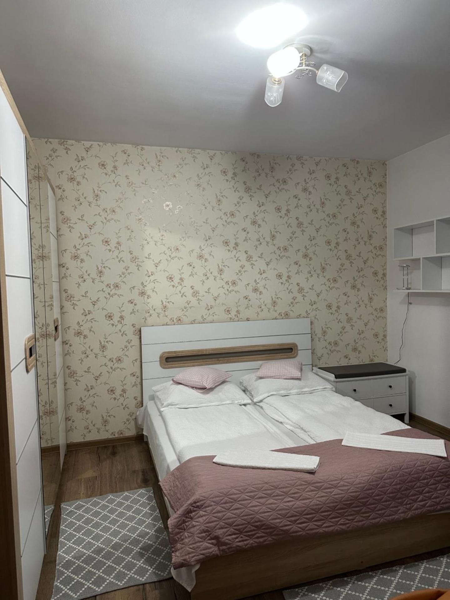 Apartament de închiriat