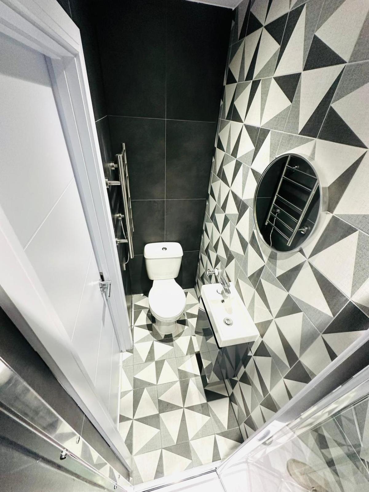 Wandsworth House - NO 17 - Luxury Urban Rooms