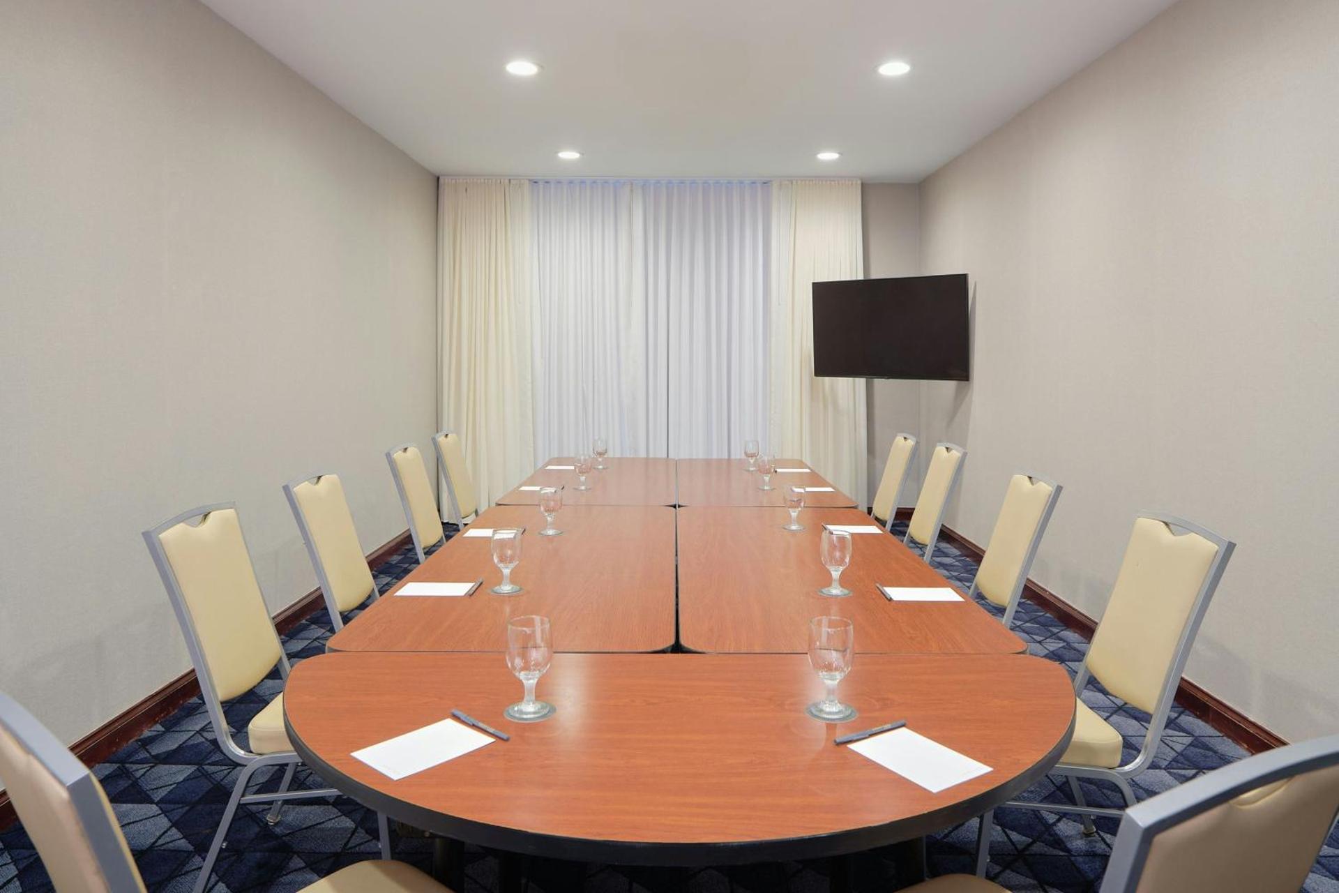 Meeting/conference room