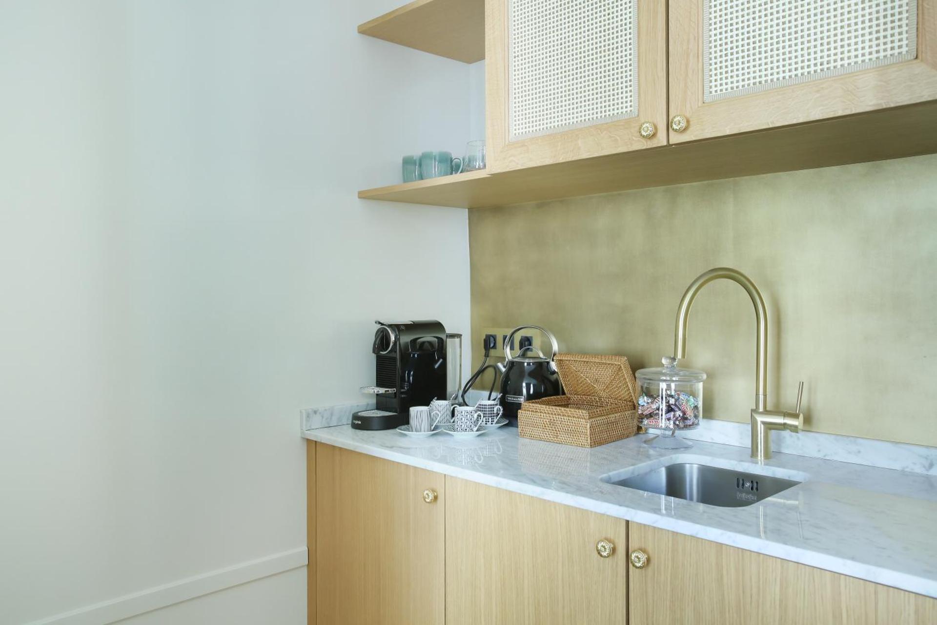 Coffee/tea facilities