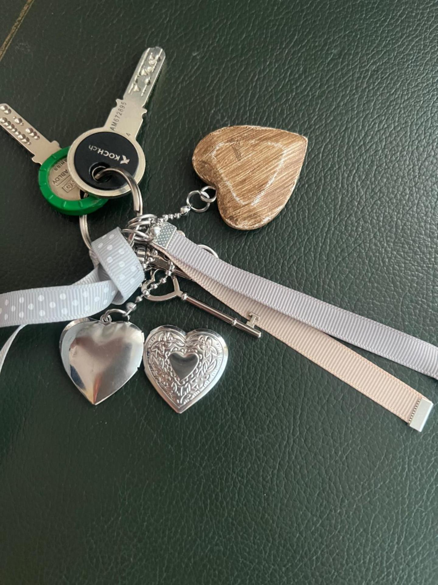 Executive Suite Top Location & Fast Free Wi-Fi & AC & Parking