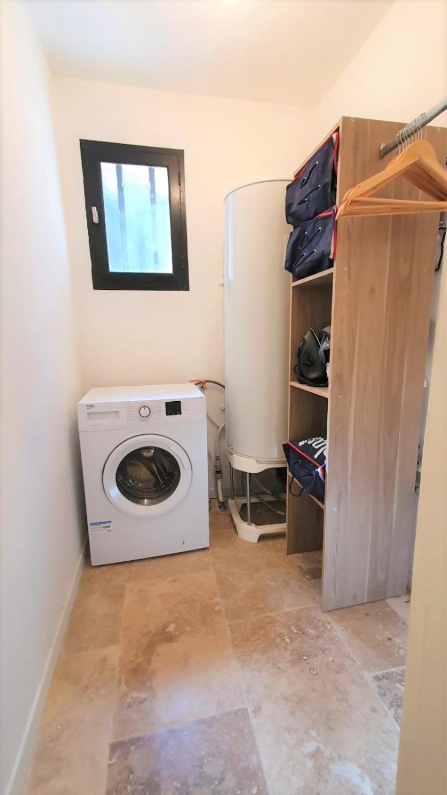 Villa CIGALONS en pleine pinède avec PISCINE