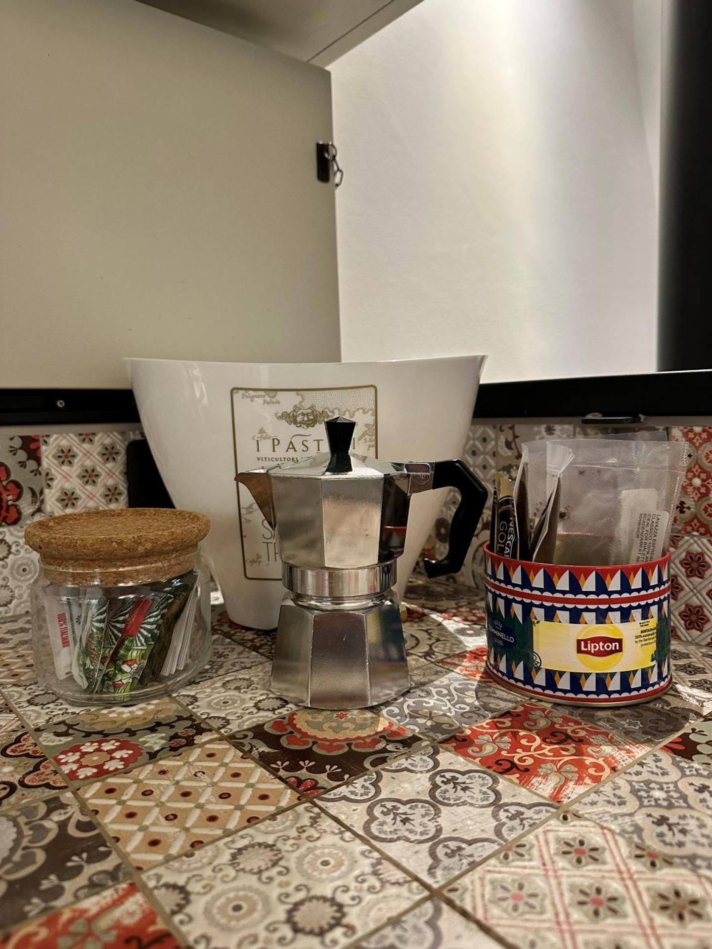 Coffee/tea facilities