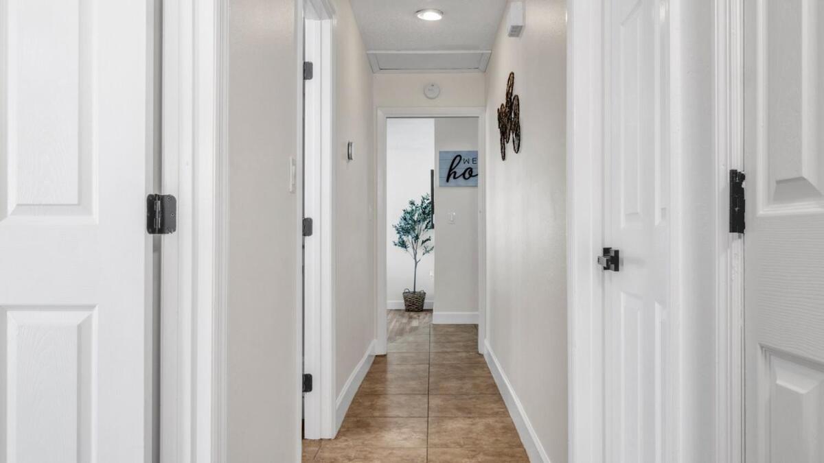 Relax in Lakeland Home, Swim, Pool, Arcade LegoLand, Disney, Bush Garden