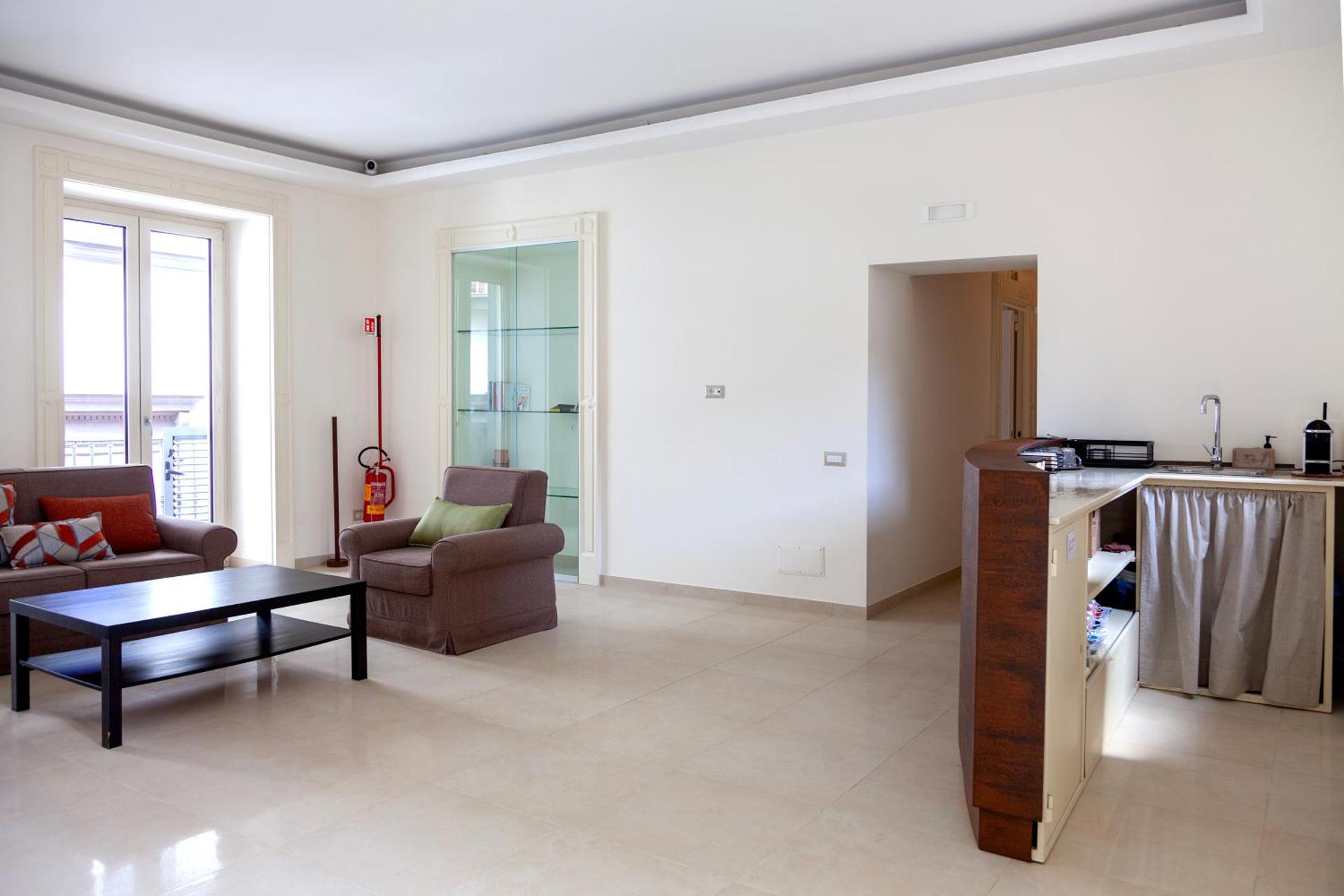 Communal lounge/ TV room