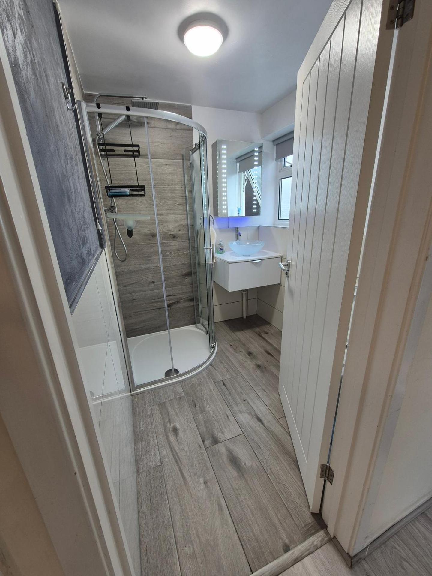 Lovely & Beautiful 2 Bed-Apartment in Borehamwood