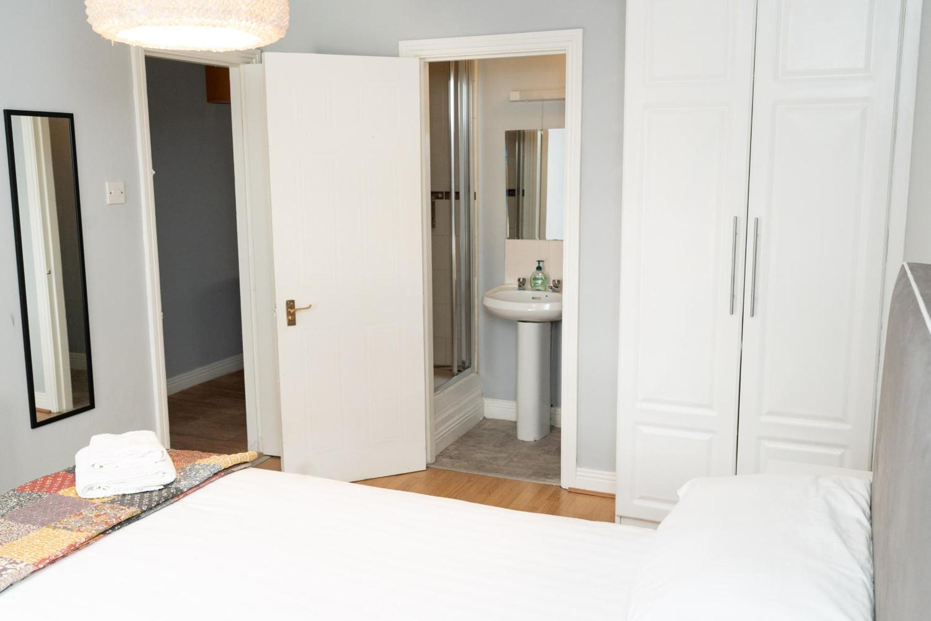 Spacious City Centre Apt - O'Connell Street Area