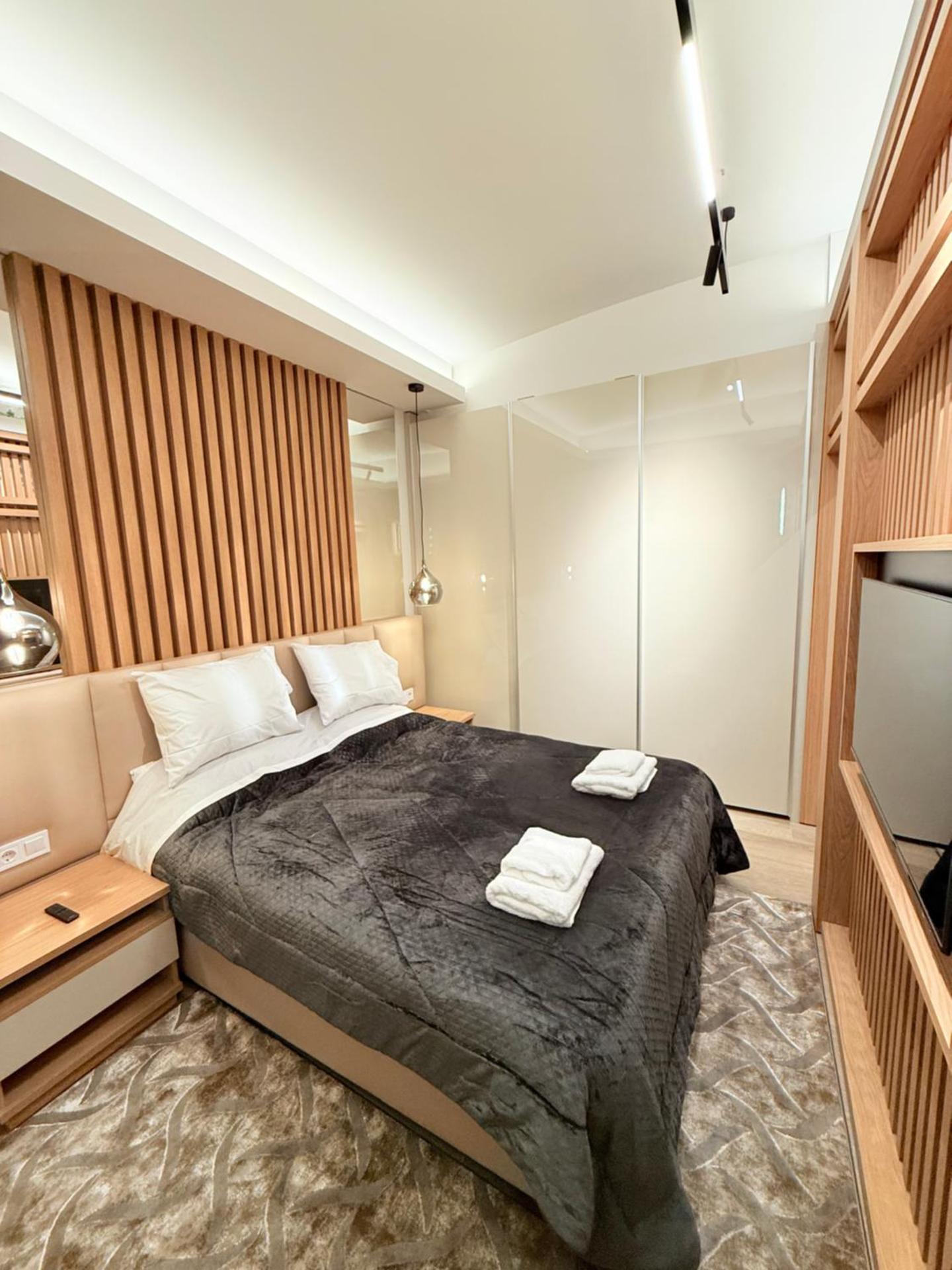 Velvet Aura Jacuzzi Edessa