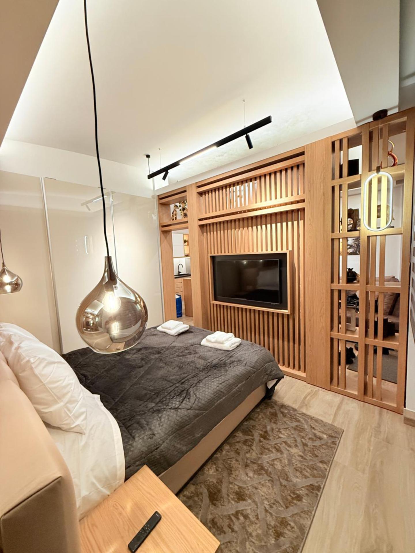 Velvet Aura Jacuzzi Edessa