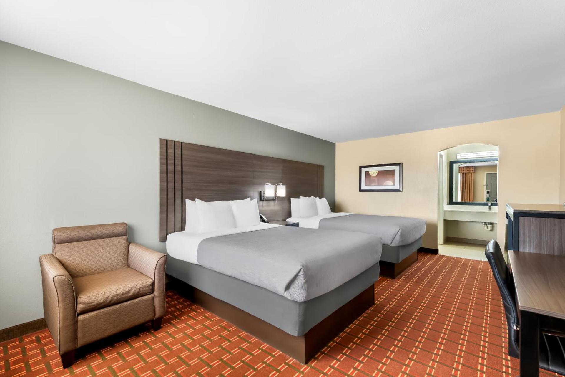 Queen Room with Two Queen Beds - Non-Smoking