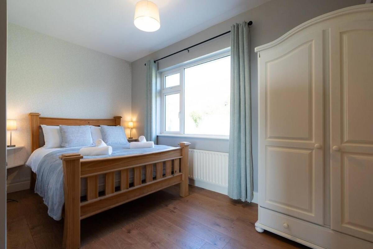 Inch by the Sea - Sea Views