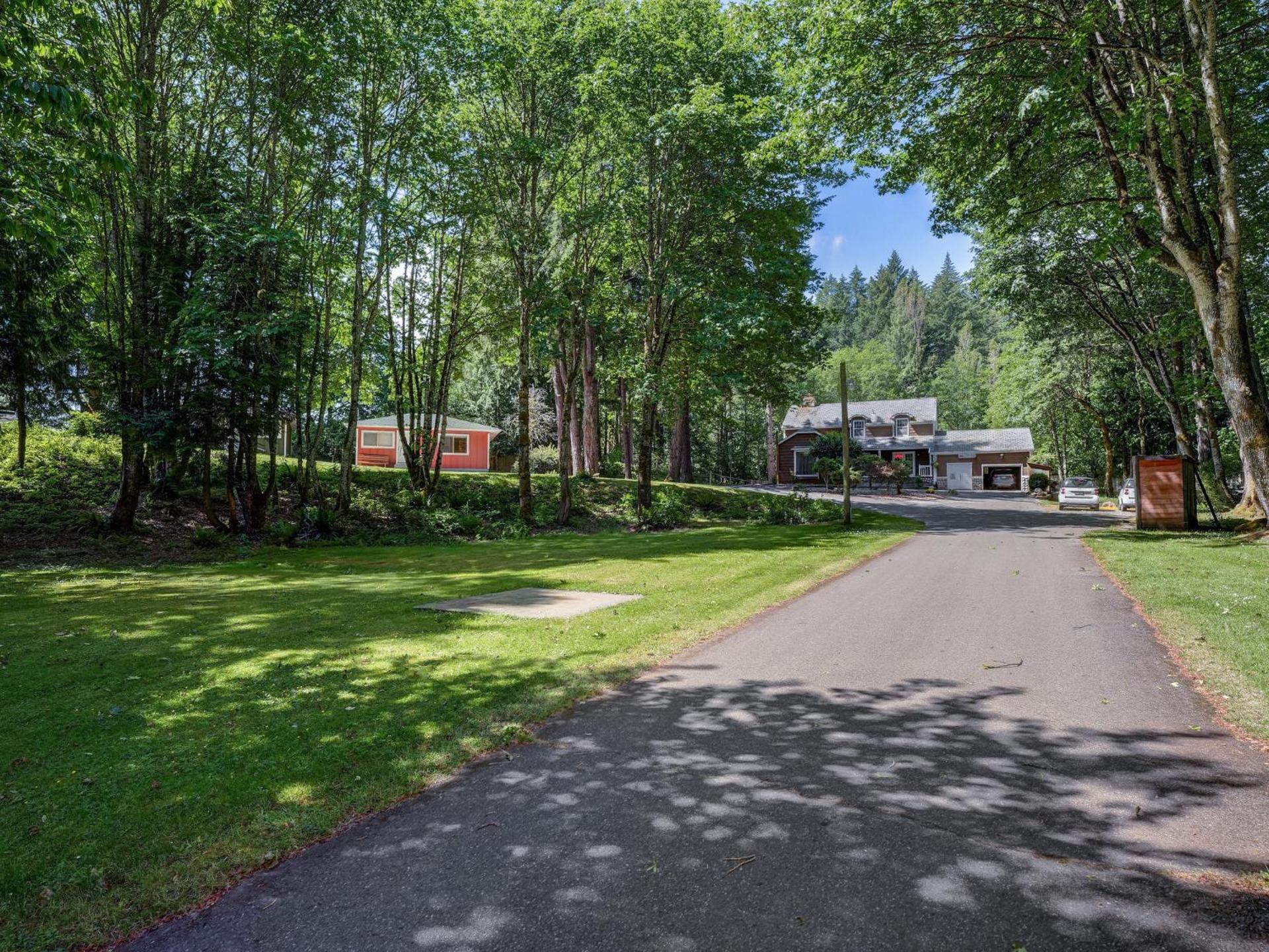 Malahat Bungalows Motel