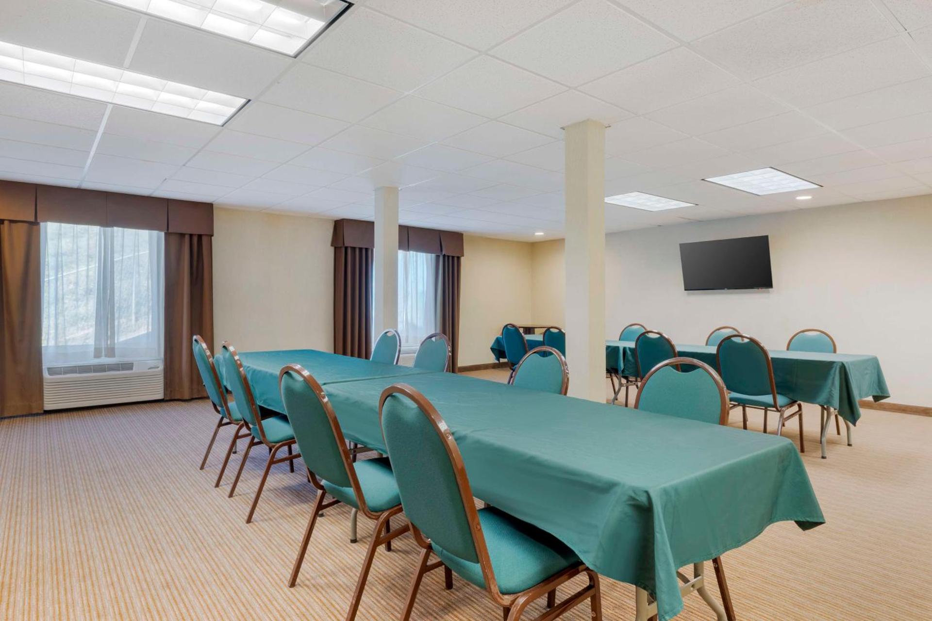 Meeting/conference room