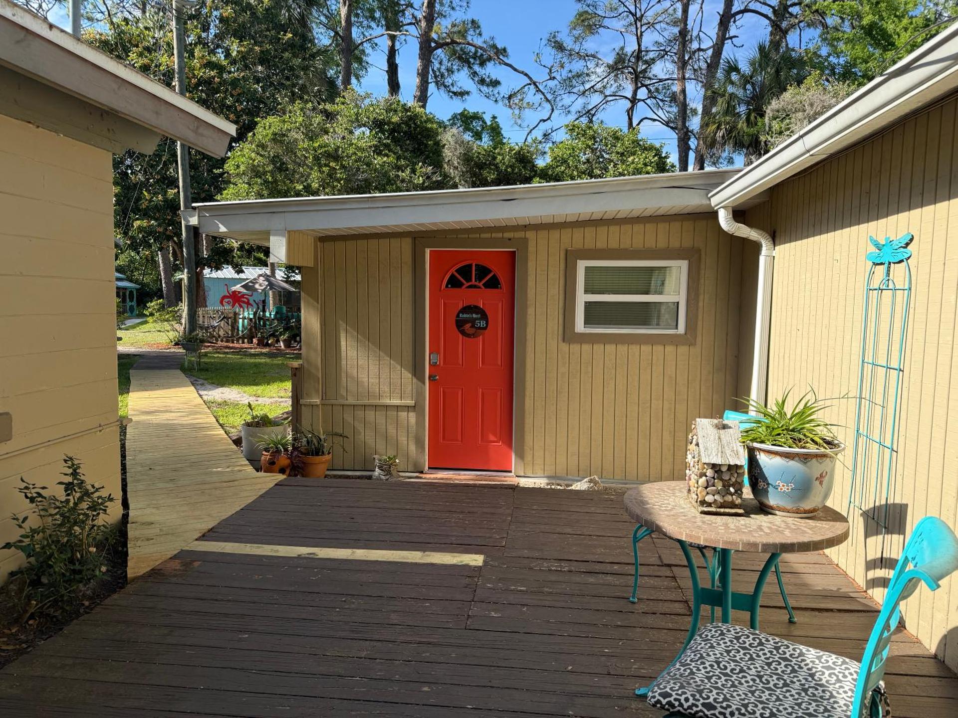 Nature Coast Inn & Cottages