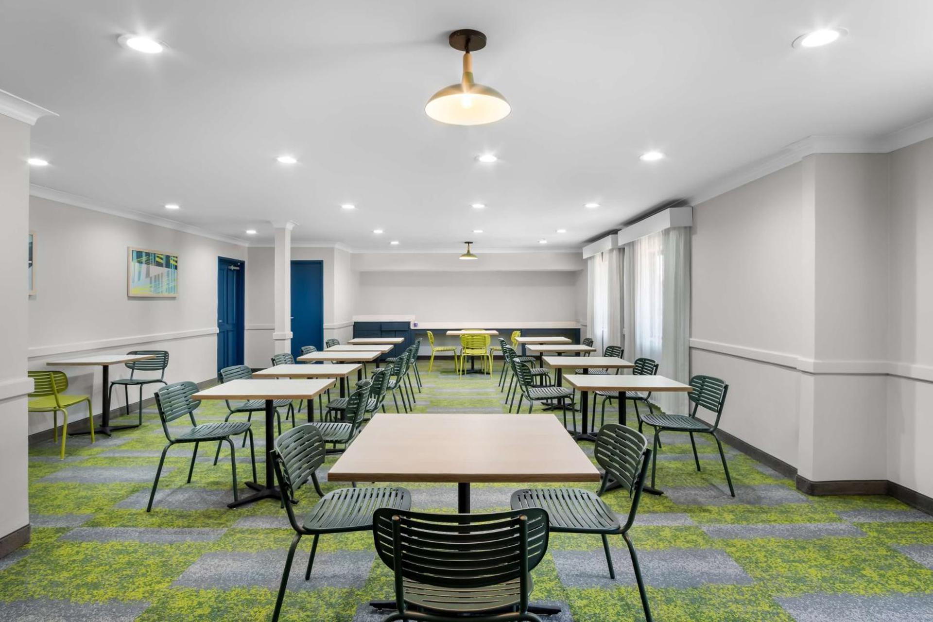 Meeting/conference room