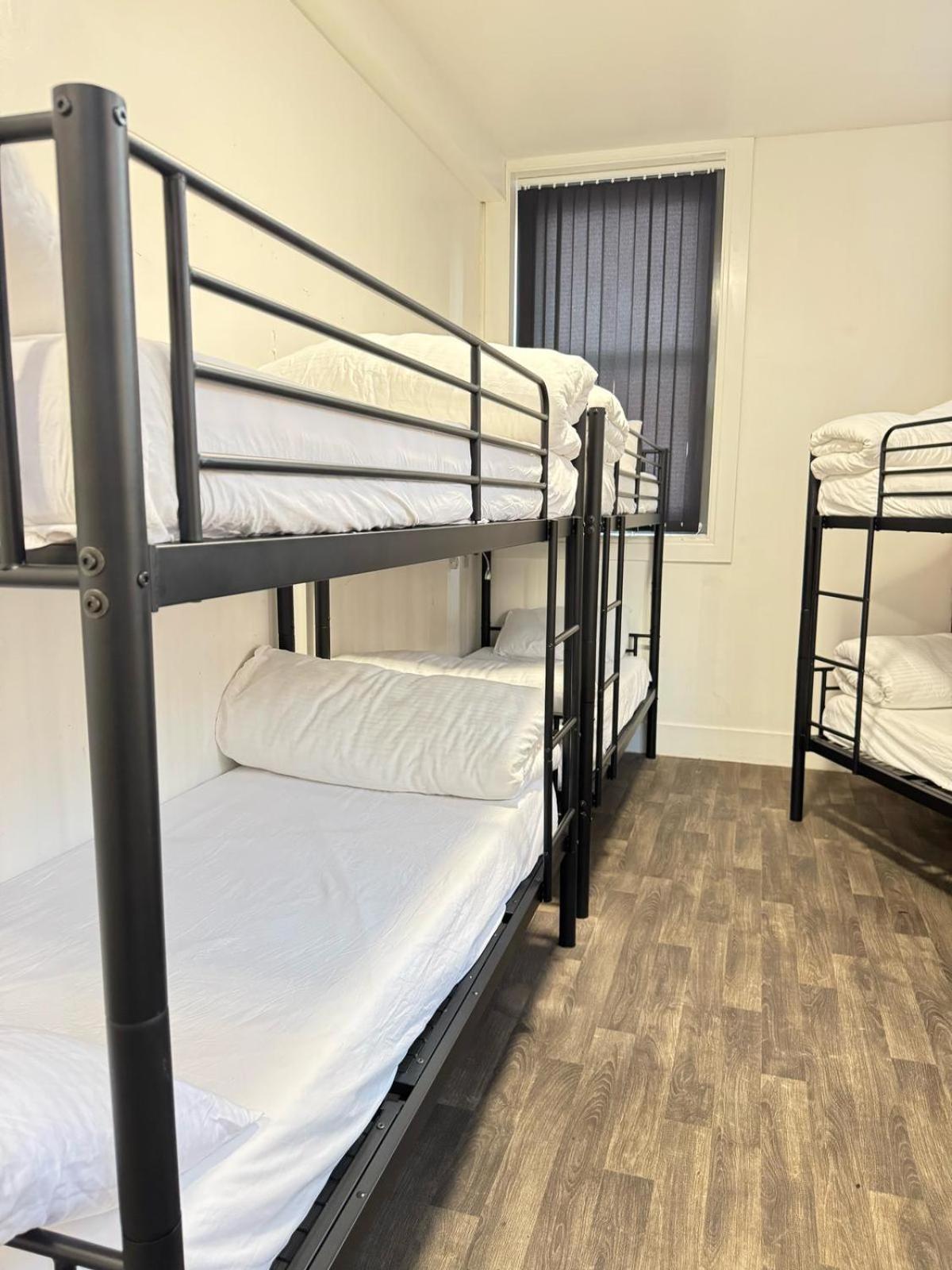 Bed in 6-Bed Mixed Dormitory Room