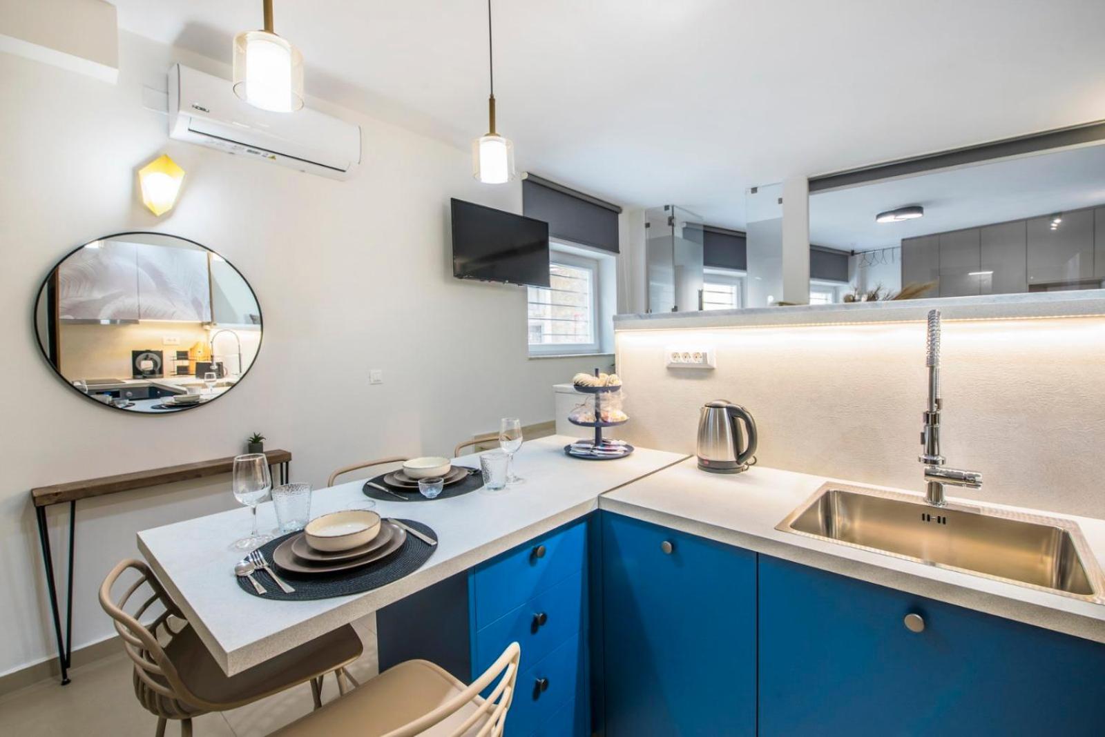 Kitchen or kitchenette