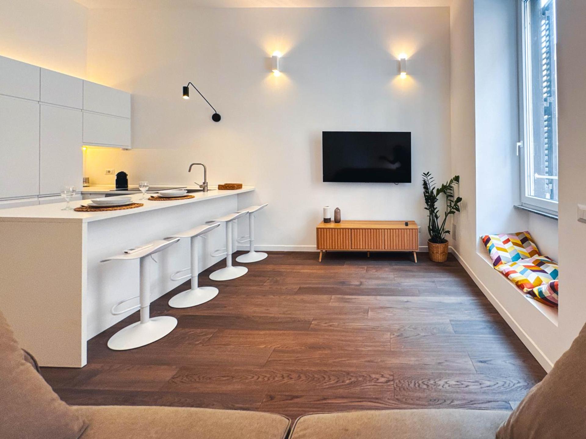 Communal lounge/ TV room