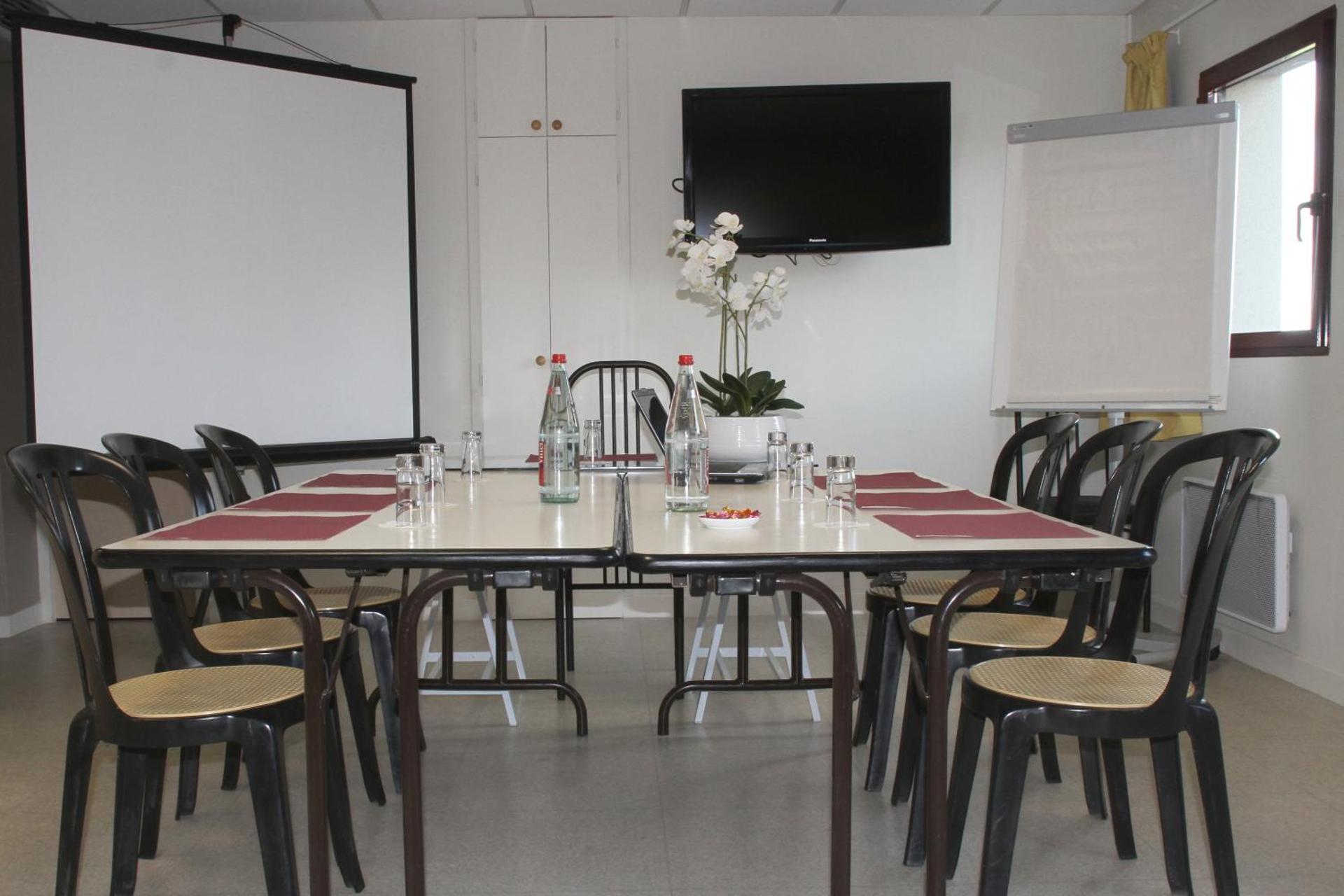 Meeting/conference room