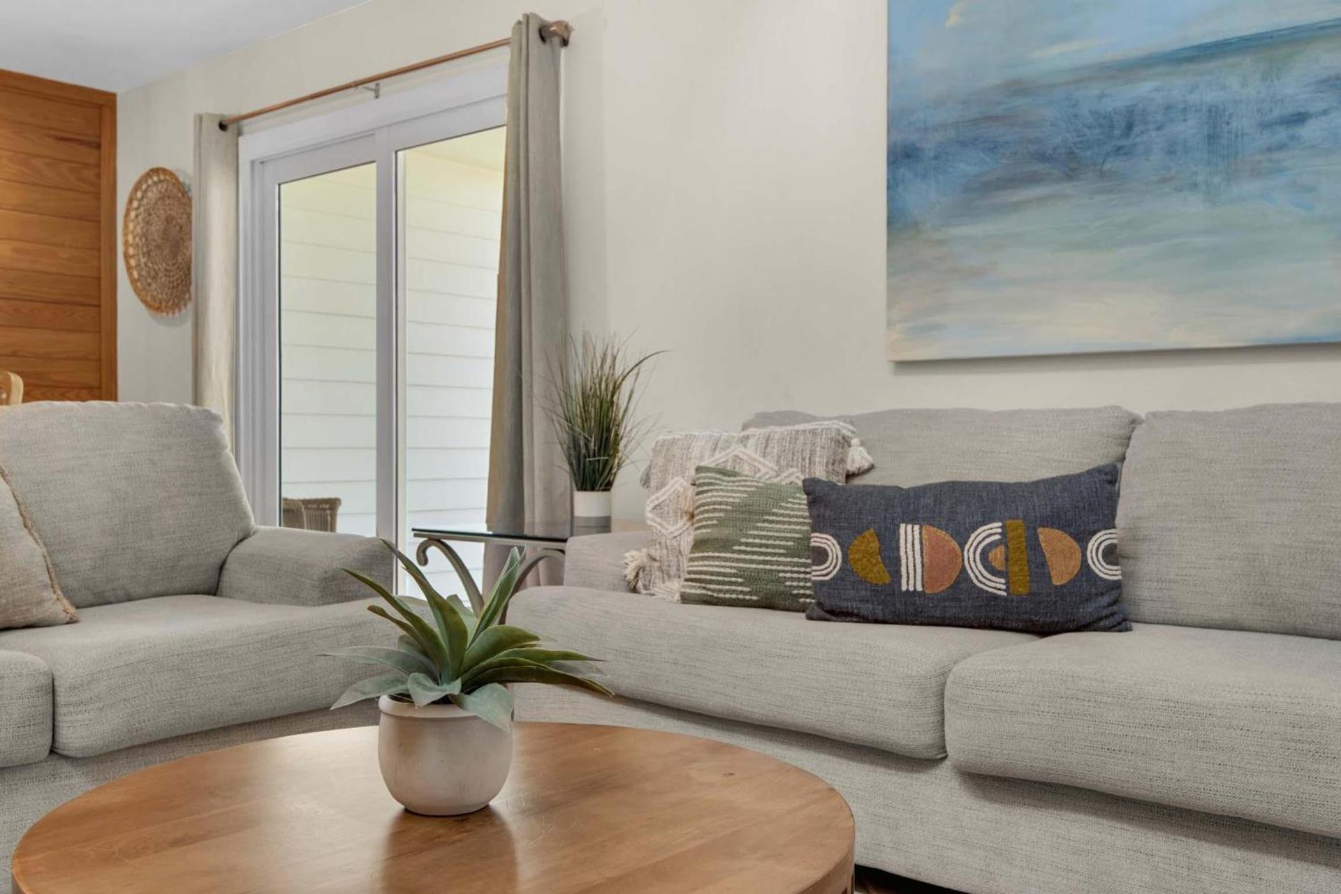 Shoreline Towers Townhouse 4-4