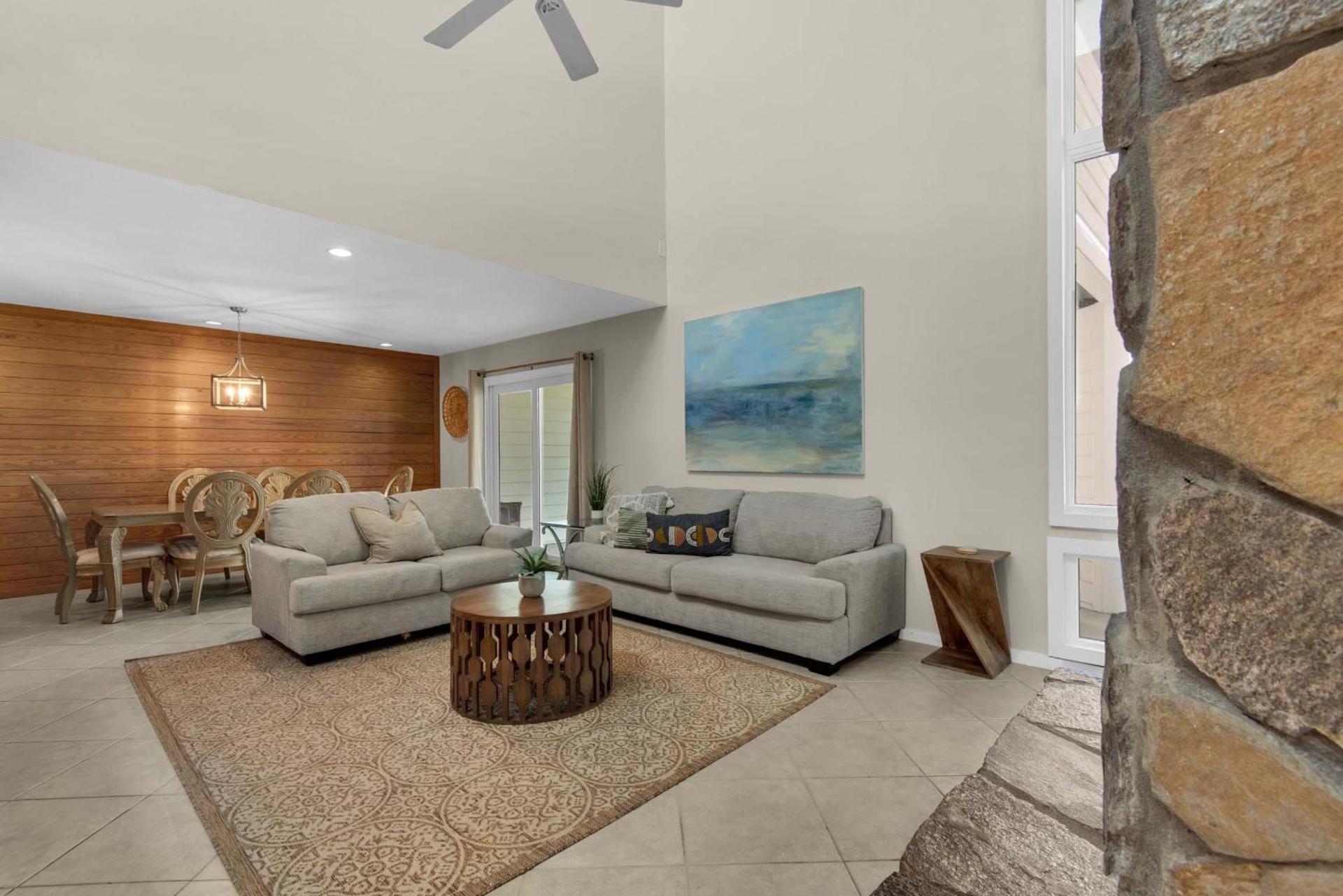 Shoreline Towers Townhouse 4-4