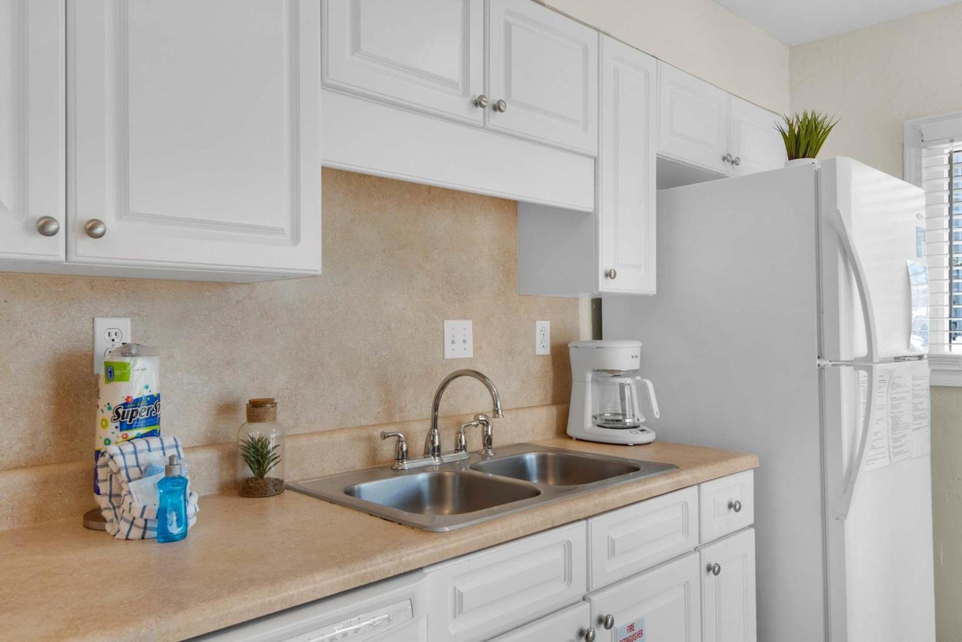 Shoreline Towers Townhouse 4-4