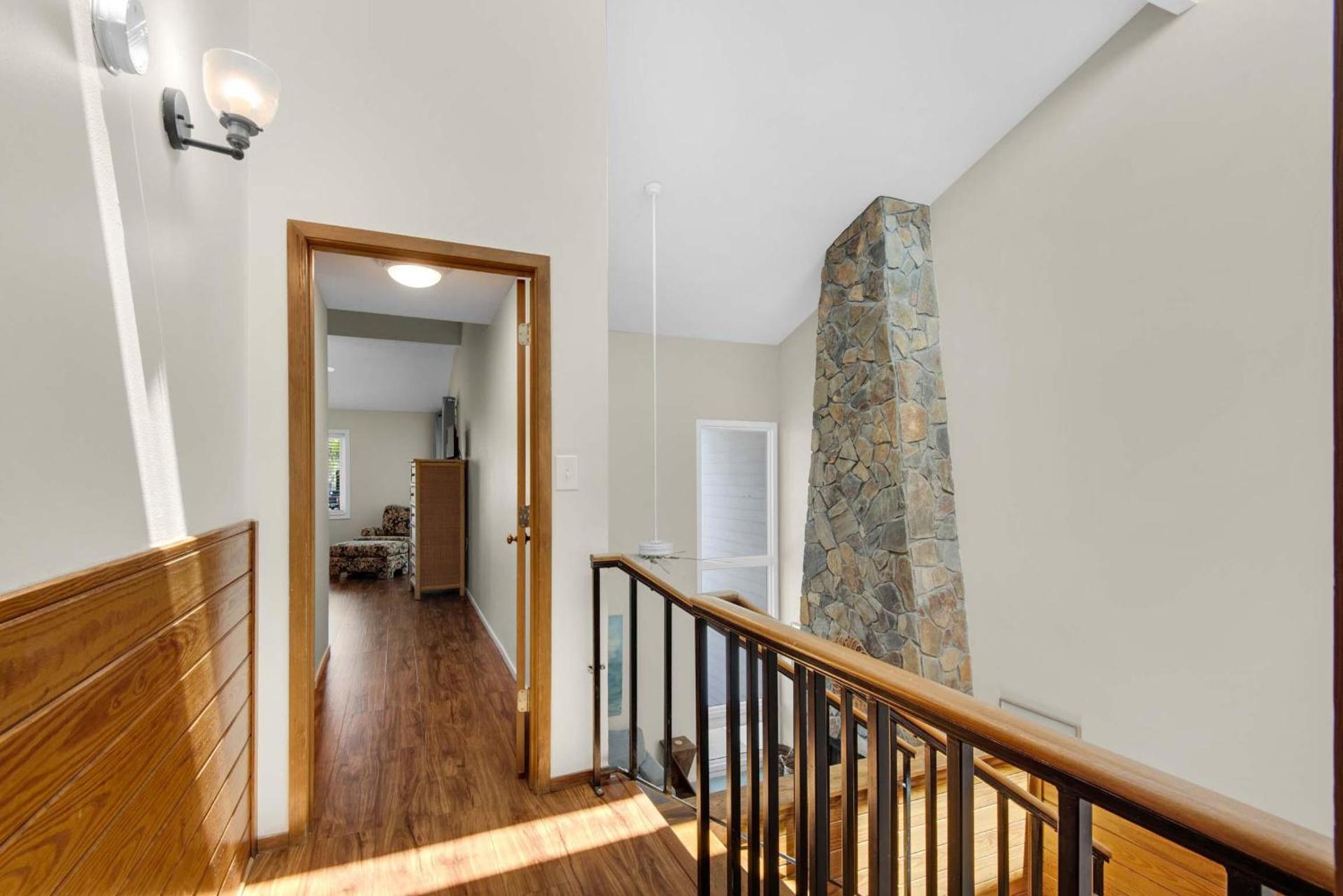 Shoreline Towers Townhouse 4-4