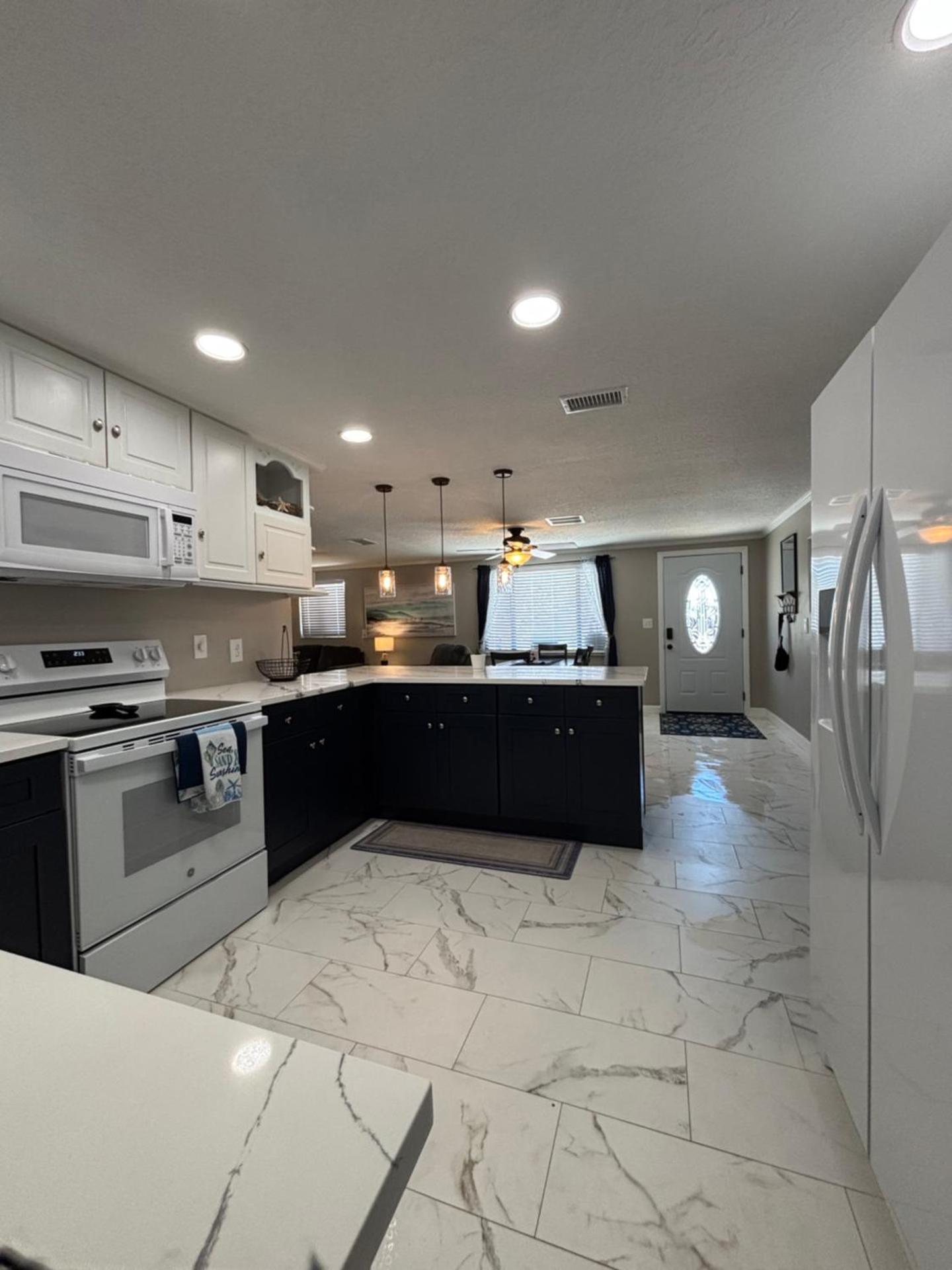 Gorgeous Seaside Seashell Cottage!