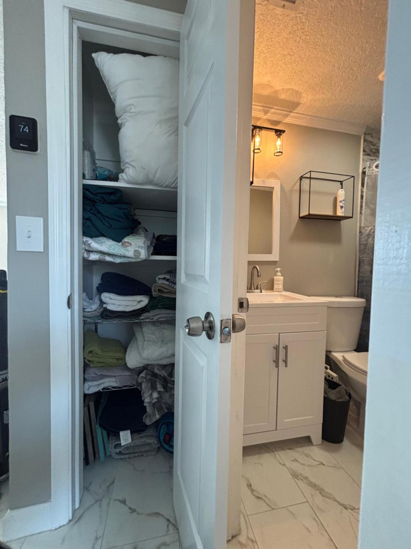 Gorgeous Seaside Seashell Cottage!