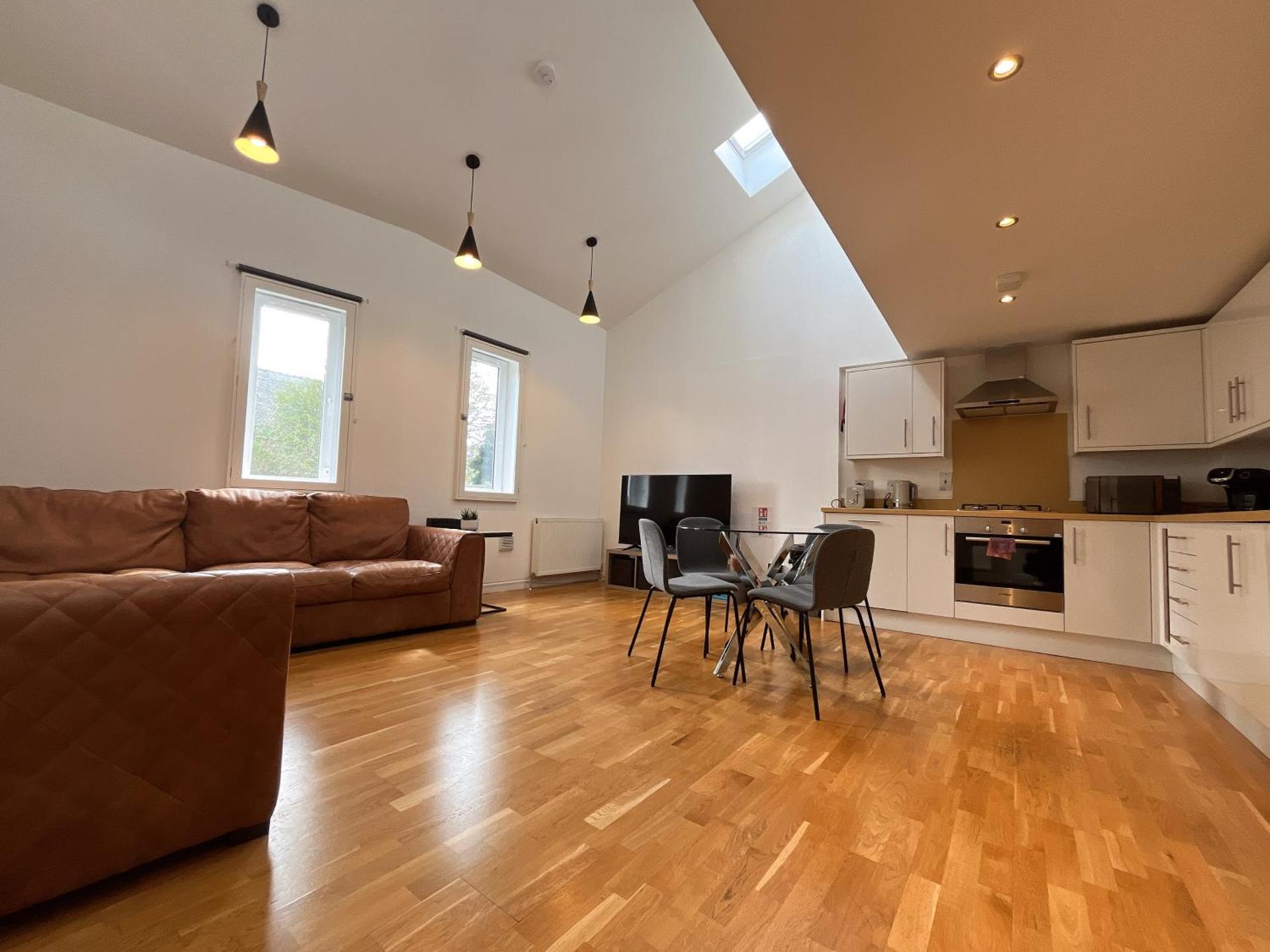 Private Parking 2 Bed 2 bath