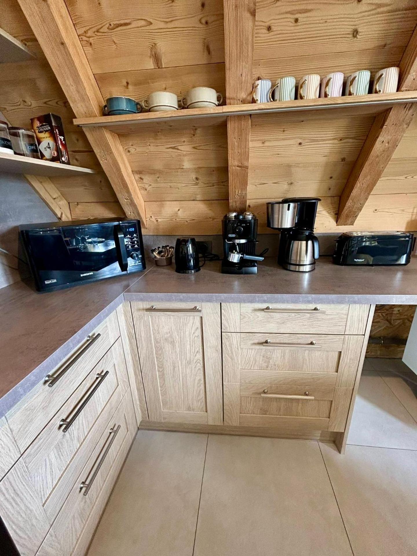 Coffee/tea facilities